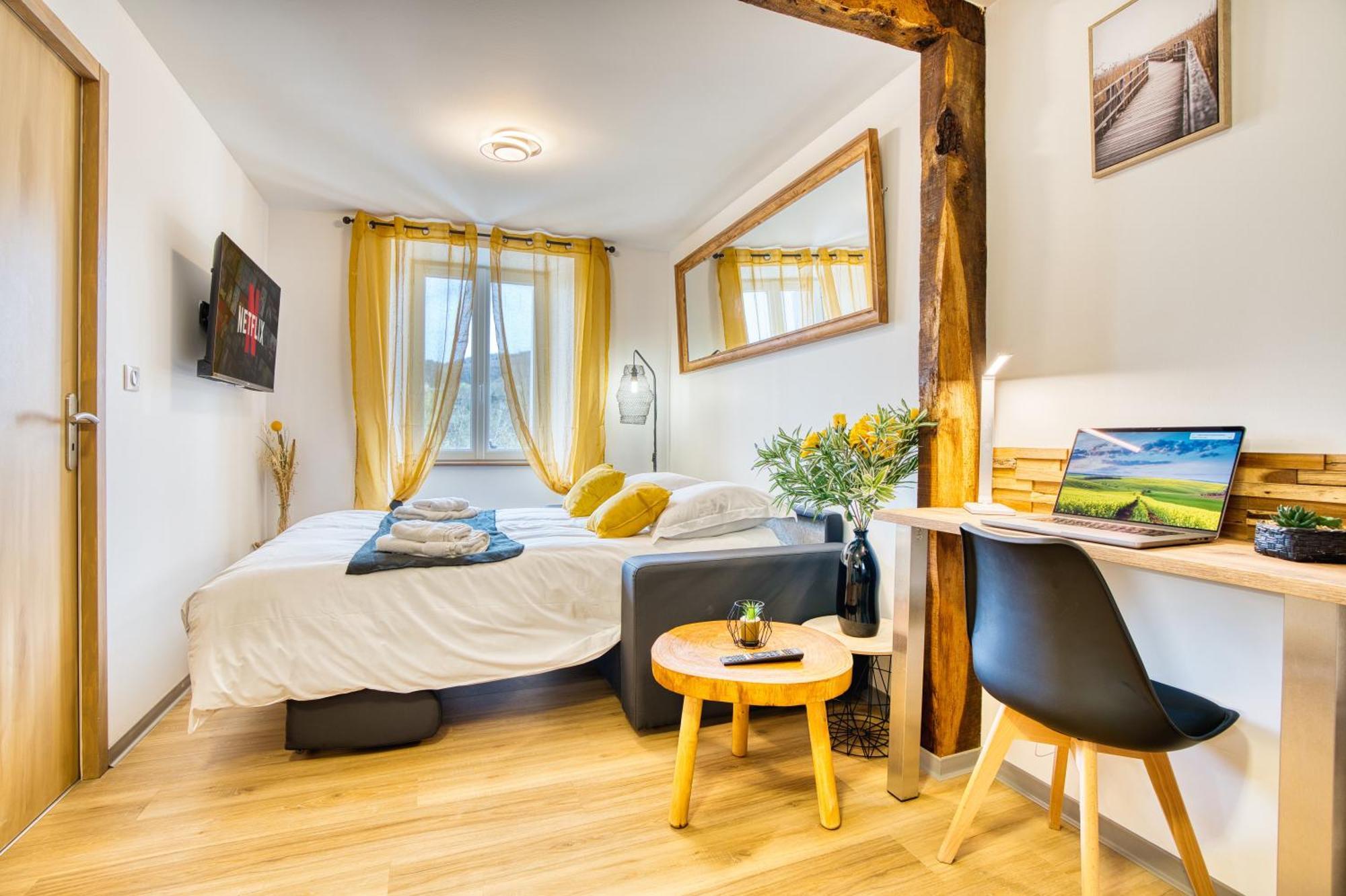 Appartement Les Hourtous Netflix Wi-Fi Fibre Terasse 4 Pers à Banassac Extérieur photo