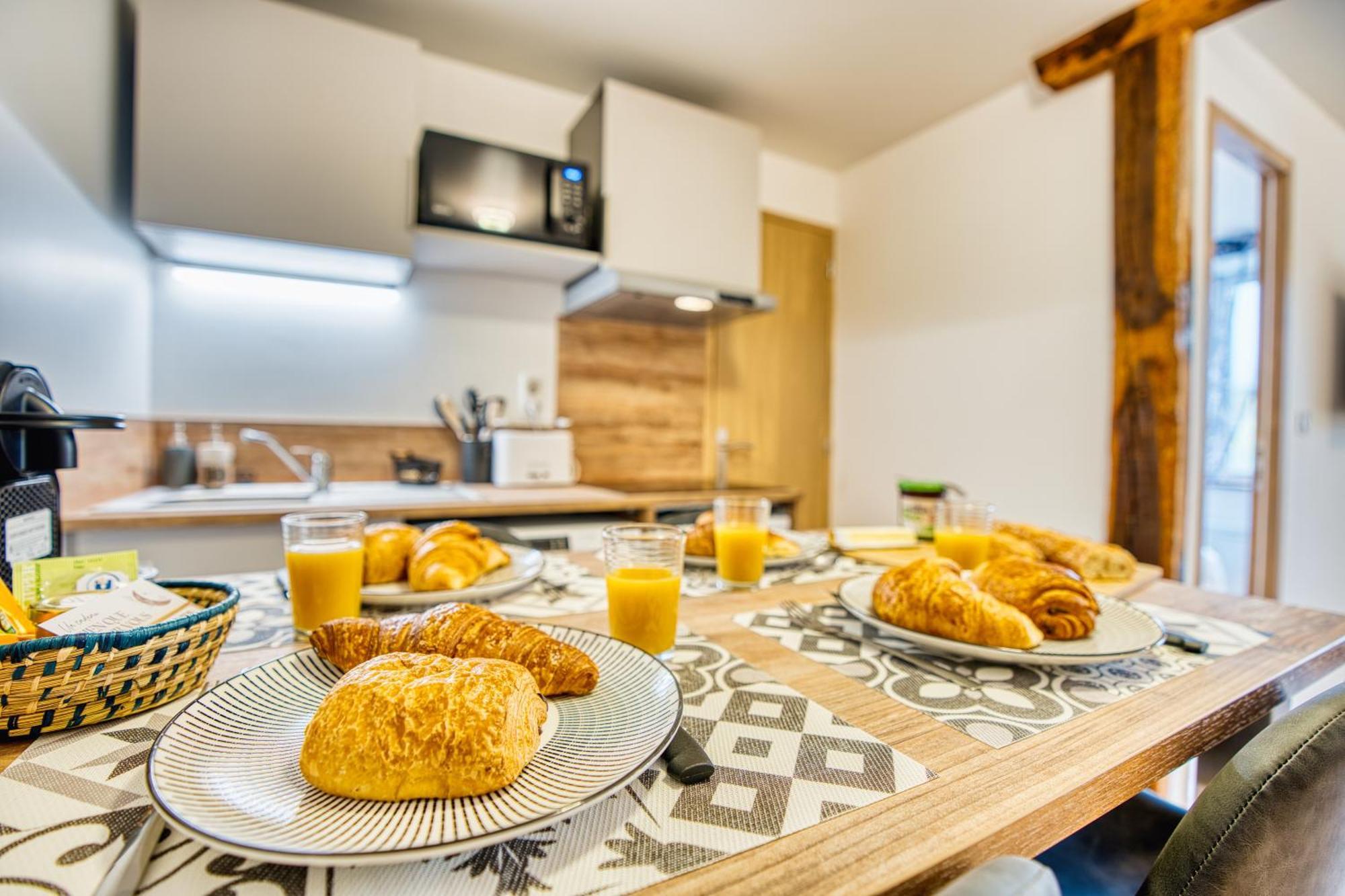 Appartement Les Hourtous Netflix Wi-Fi Fibre Terasse 4 Pers à Banassac Extérieur photo