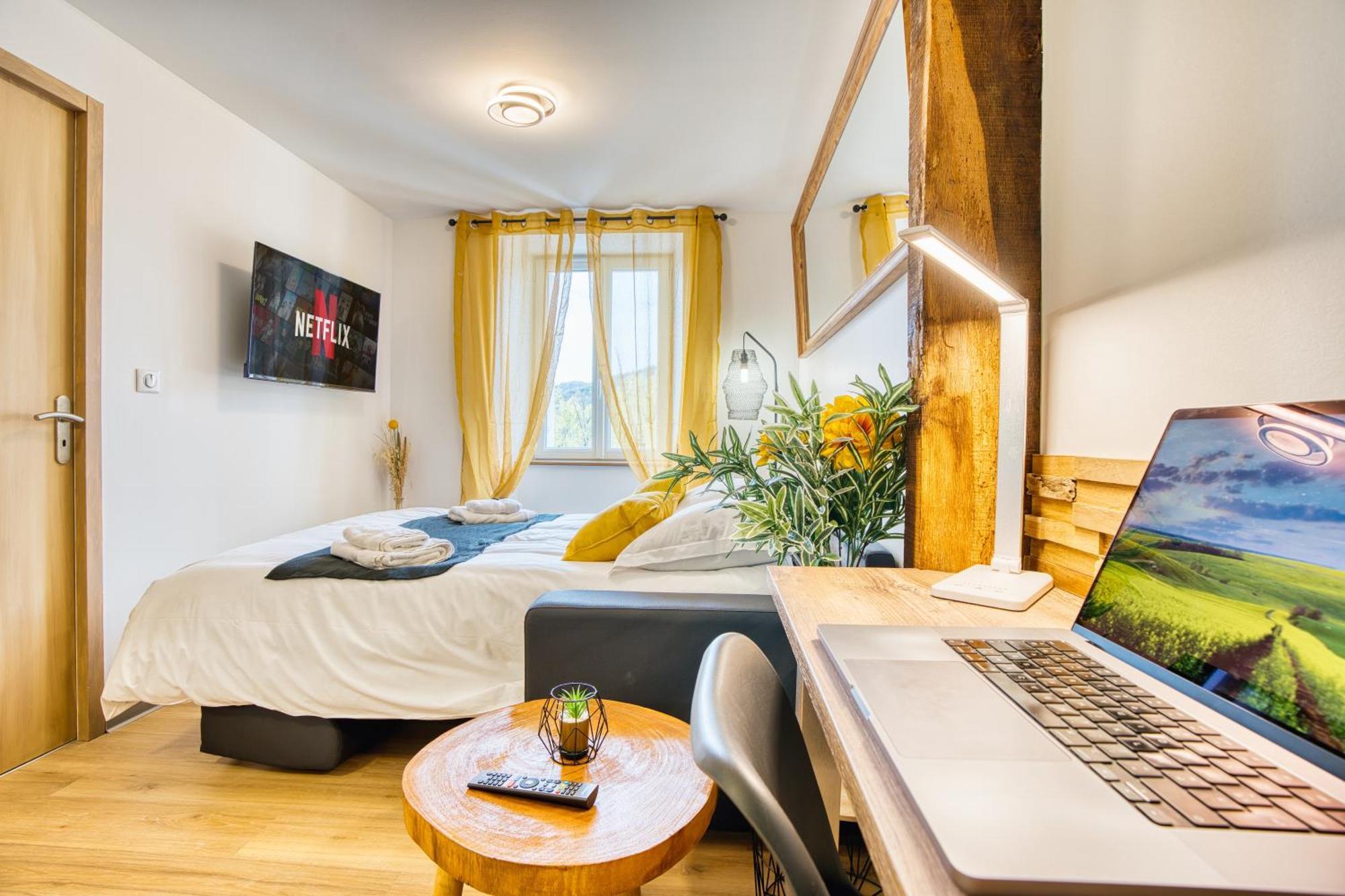 Appartement Les Hourtous Netflix Wi-Fi Fibre Terasse 4 Pers à Banassac Extérieur photo
